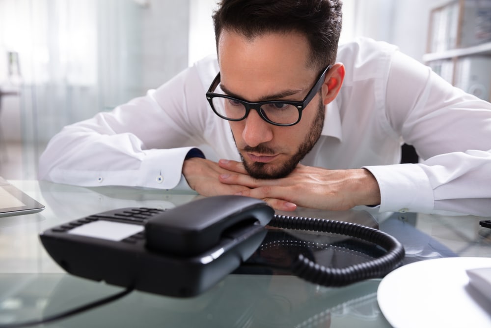 B2B Phone Sales Negotiations: Missed Deadline